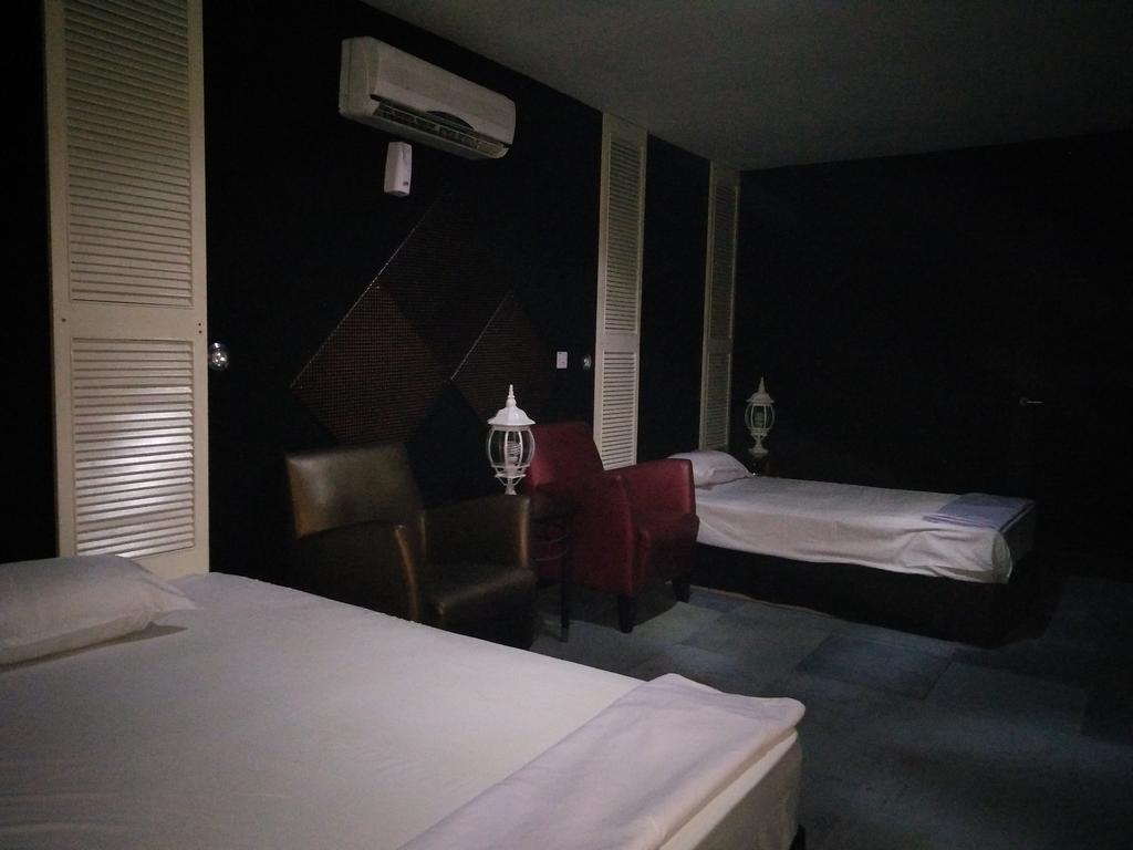 Transit Room Klia - Residence Villa Kampong Kubang Beras 外观 照片