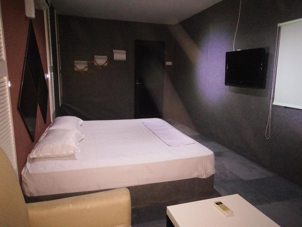 Transit Room Klia - Residence Villa Kampong Kubang Beras 外观 照片